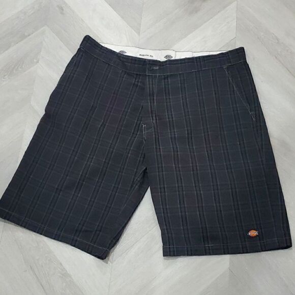 Dickies Mens Regular Fit Shorts, Size 42 - Picture 1 of 5